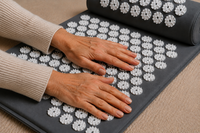 Tapis d'Acupression NORA – Gris Anthracite | Bien-être & Relaxation