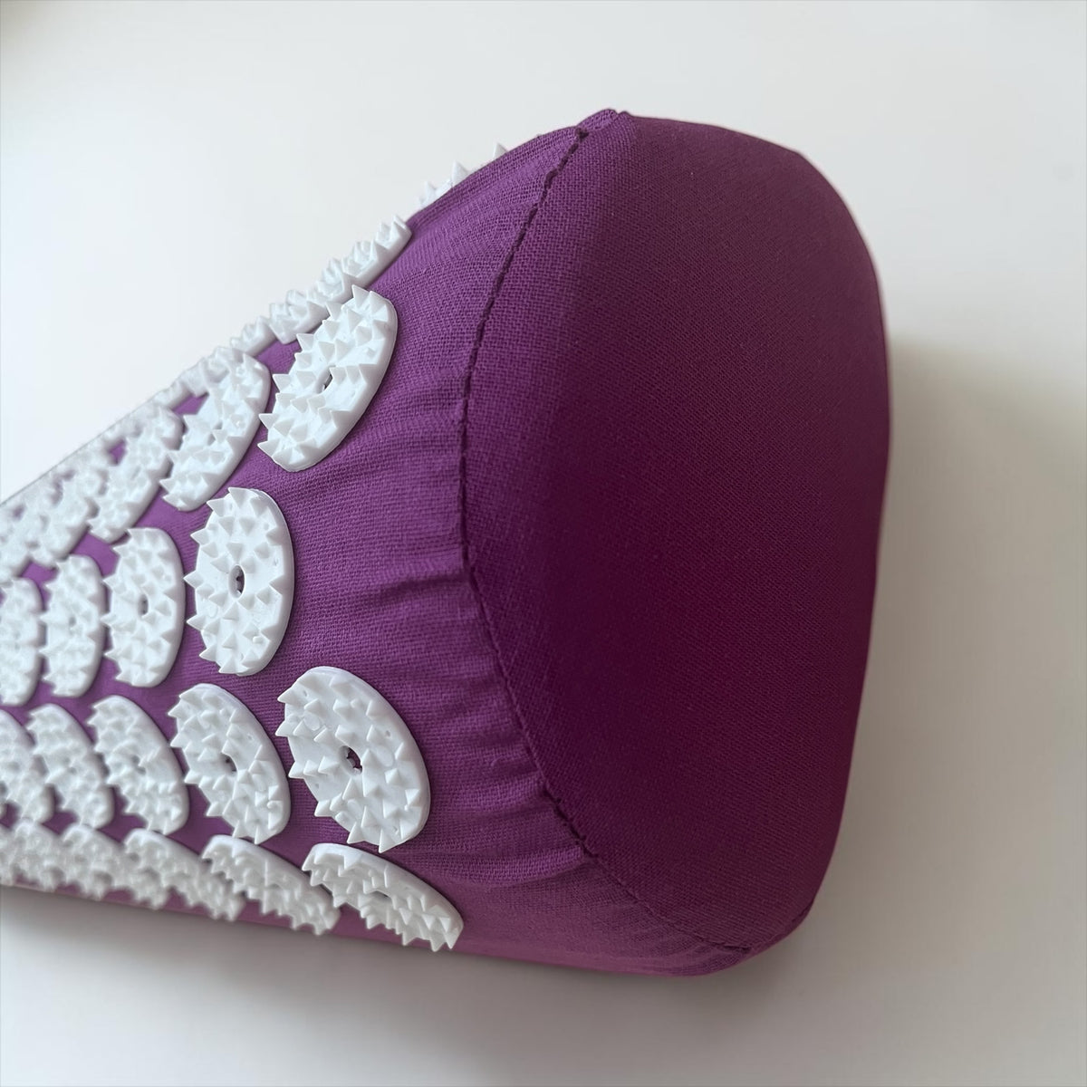 Coussin d'Acupression NORA – Violet Lavande | Nuque & Cervicales